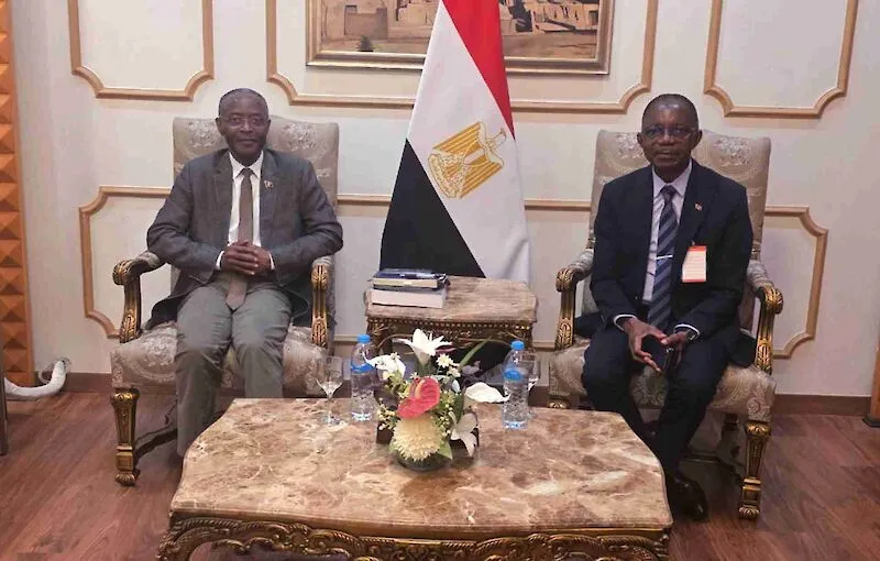 Bornito de Sousa realiza visita privada ao Egipto
