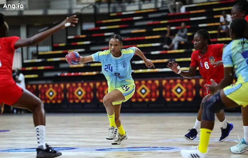 Petro mantém invencibilidade no Africano feminino