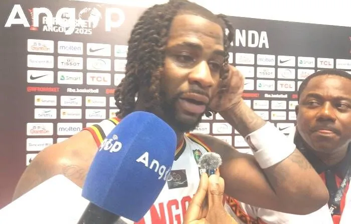 Basquetebol: Selton Miguel assina pelo Taurong da Polónia