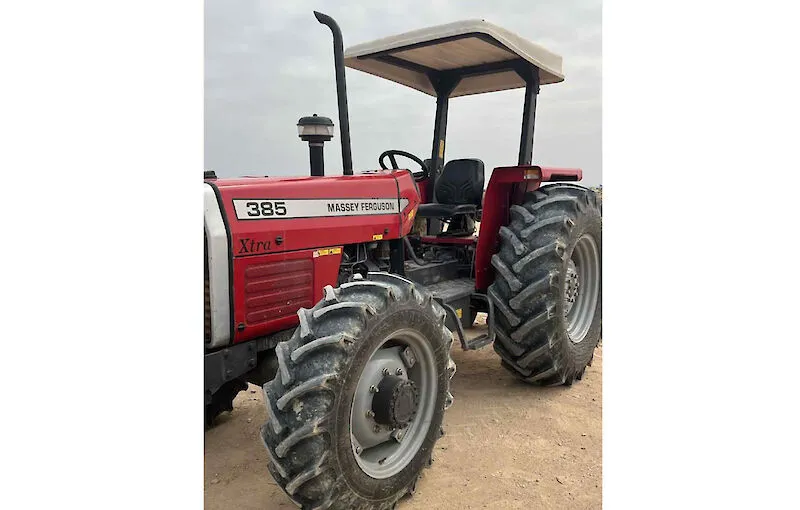 Polícia Nacional apresenta suposto ladrão de tractor na Catumbela