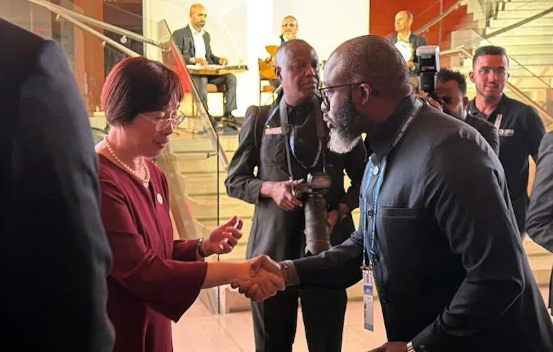 Angola tem possibilidades de ser membro efectivo do Banco Asiático