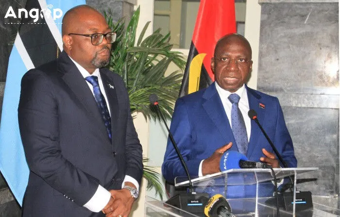 Téte António realça novo impulso nas relações Angola-Botswana