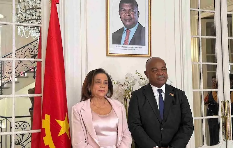 Angola encerra participação em cimeira com novas perspectivas de cooperação