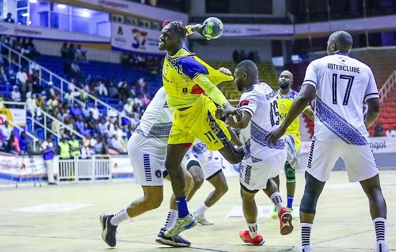 Andebol: Petro apura-se para a final da Supertaça