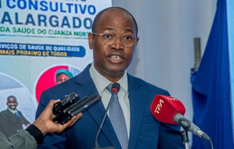 Governador do Cuanza-Norte pede humanização, reforço dos cuidados primários e melhor distribuição de profissionais de Saúde