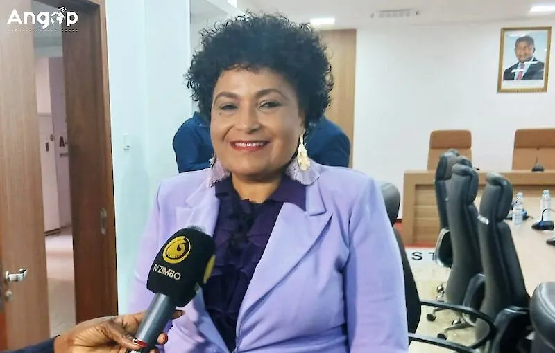 MED anuncia promoção de 22 mil professores