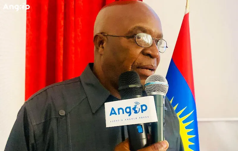 MPLA quer jovens à altura das exigências