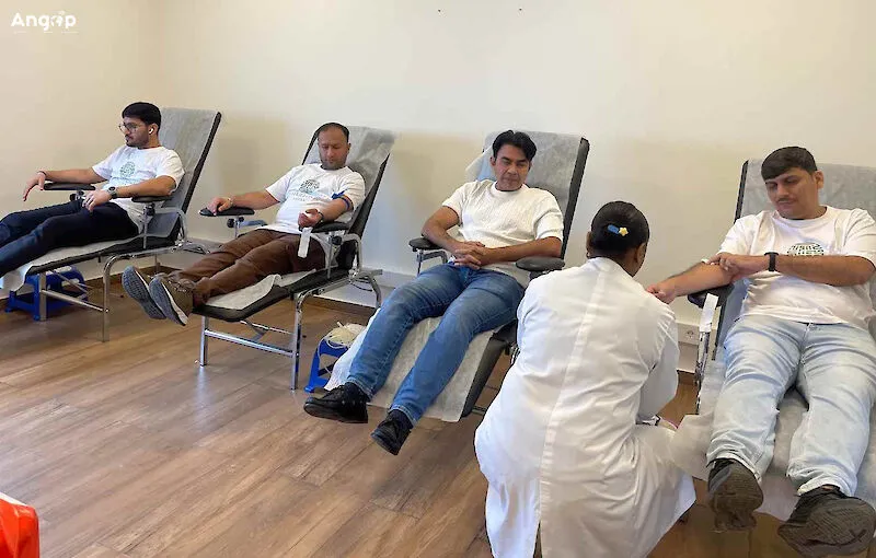 Comunidade Ismaili reforça banco de sangue do INS