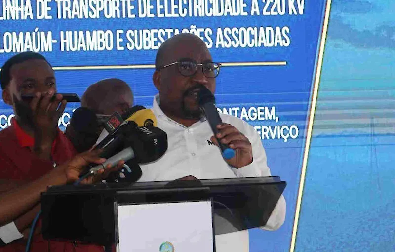 Linha de 220 kV Lomaúm-Huambo vai levar energia à Ganda e beneficiar mais de 40 mil famílias até 2027