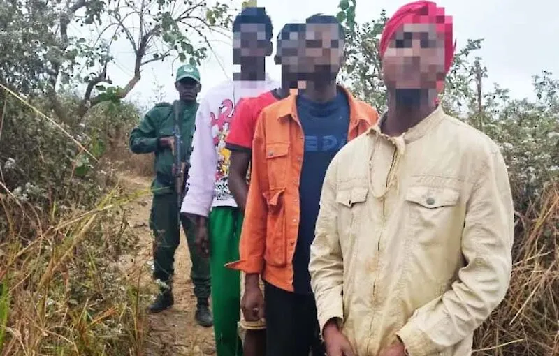 Polícia frustra tentativa de entrada ilegal de 356 imigrantes da RDC