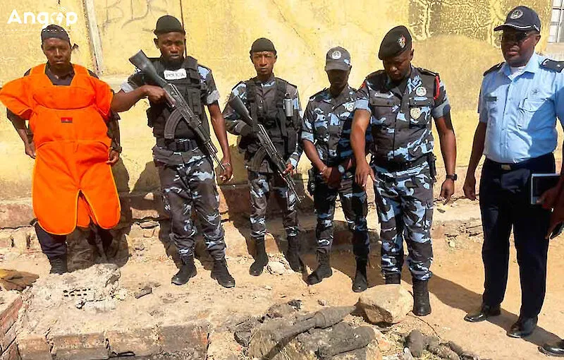 Polícia acha dezenas de explosivos em fossa no Lubango