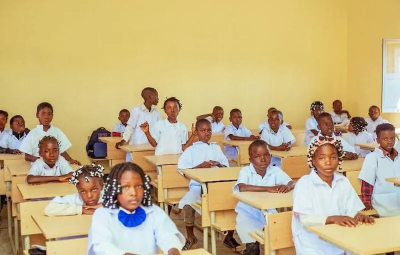 Aulas no ensino geral retomam-se segunda-feira em Angola
