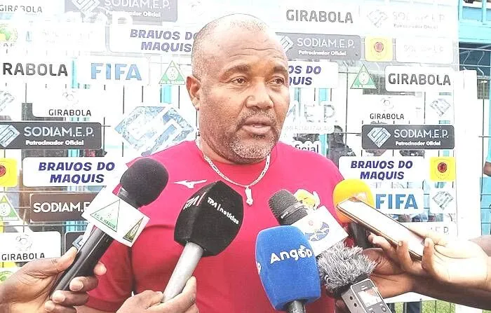 Hélder Teixeira assume equipa técnica do Ferrovia do Huambo