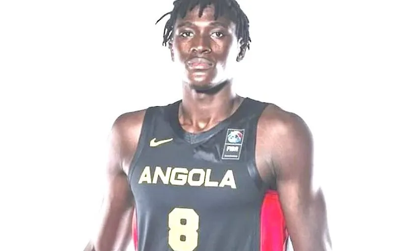 Basquetebol: Gilson Bango regressa aos espanhois do Zaragoza