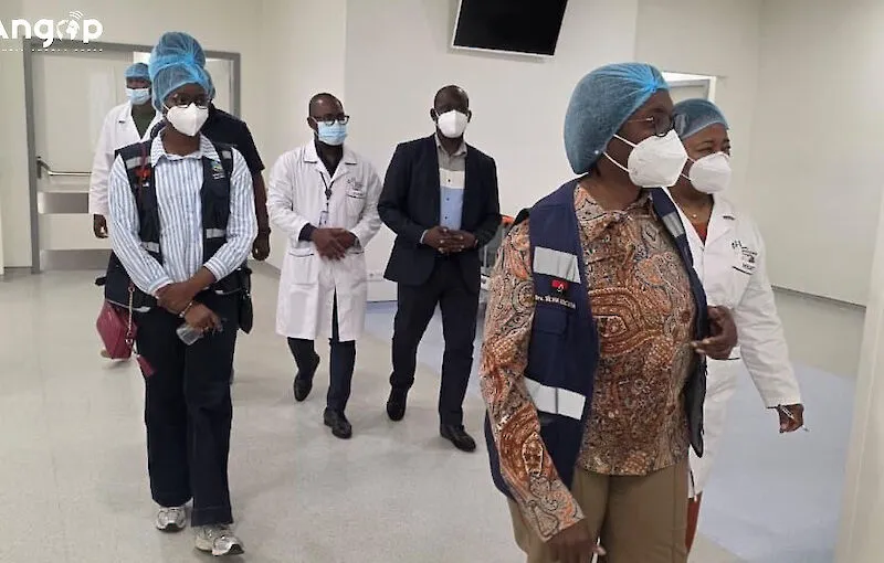 Ministra da Saúde inspecciona atendimento no Heróis de Kifangondo