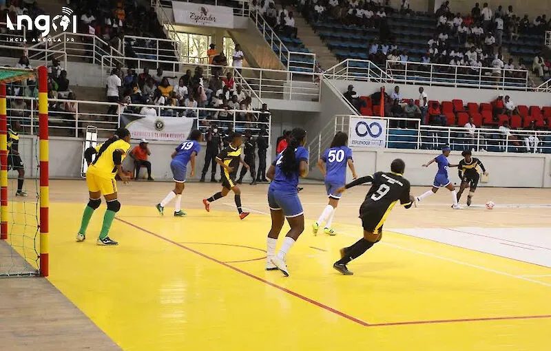 Futsal: Clínica Sagrada Esperança conquista Torneio Amizade em sénior feminino