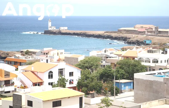 Tempestade Gonzalo inunda ruas na ilha do Sal em Cabo Verde