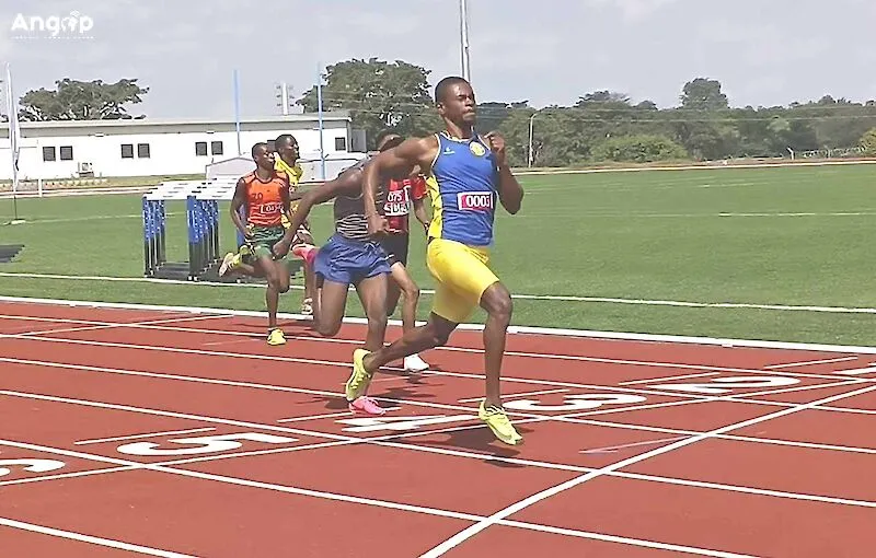 Manuel António vence grande prémio internacional Huambo