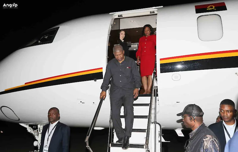 Presidente João Lourenço regressa a Luanda