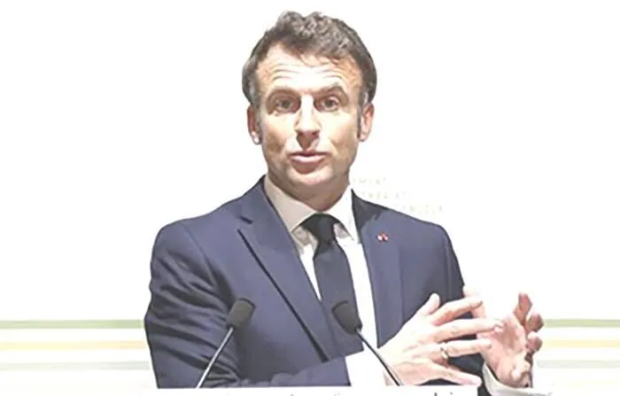 Macron e Sánchez dizem que Reino Unido é bem-vindo de novo à UE