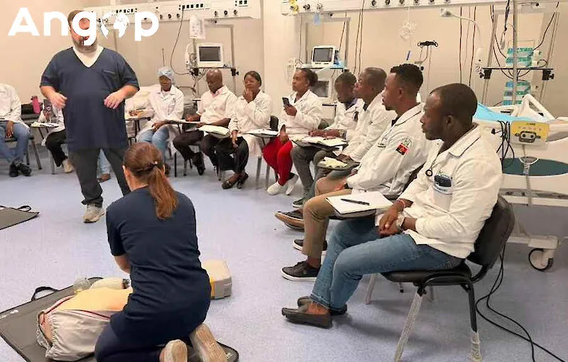 Profissionais de saúde reforçam competências nas áreas de anestesiologia e reanimação