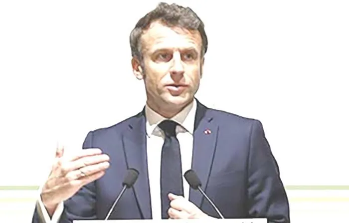 Presidente francês apoia associação do Canadá à União Europeia