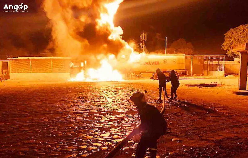 Incêndio destrói loja e duas naves no Dundo às 6h e mobiliza 46 bombeiros