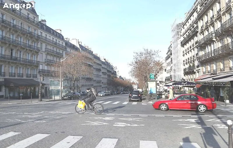 Paris investiga dois autarcas por inacção em violência sexual infantil