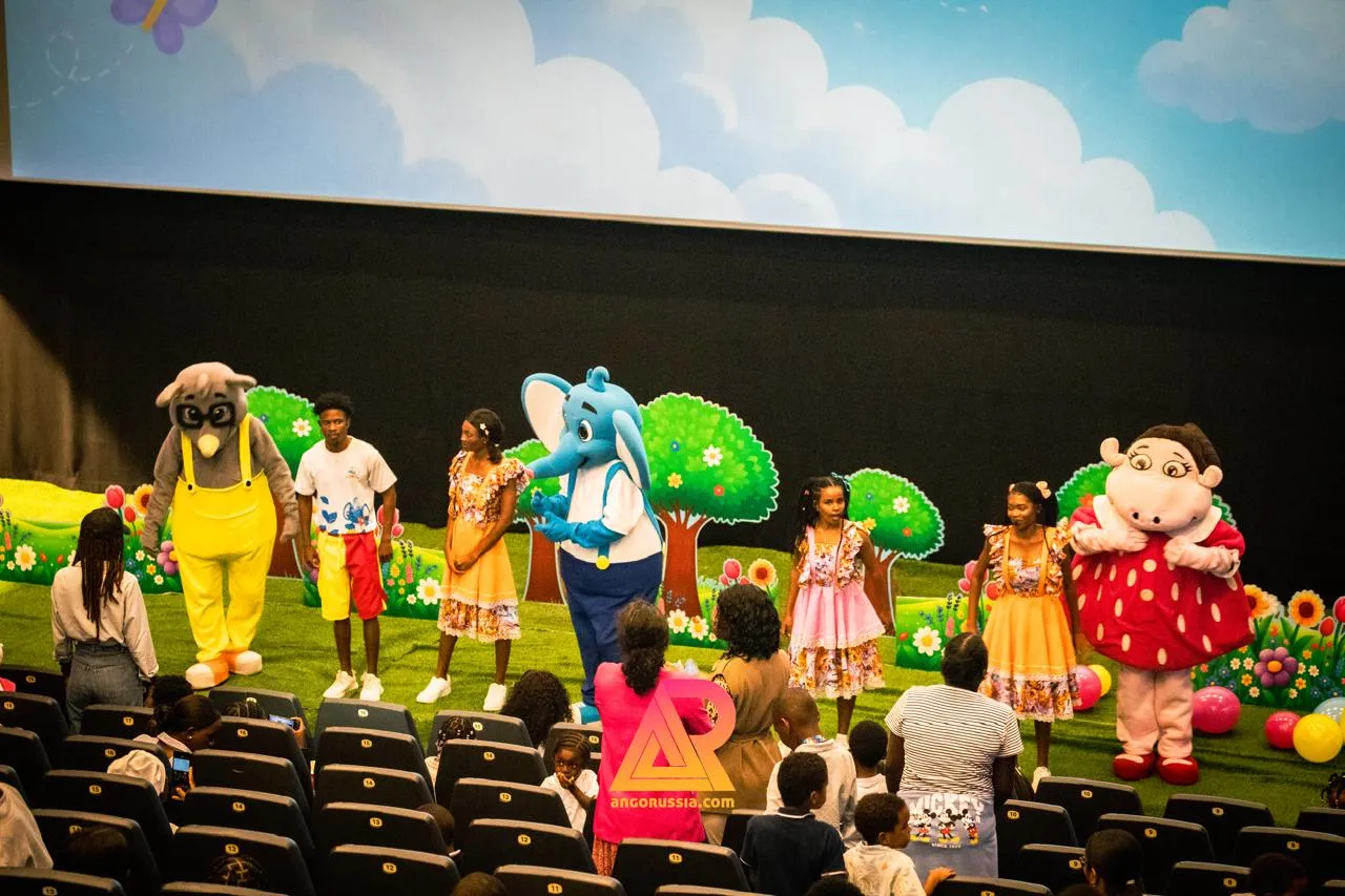 Elefantito leva mensagem forte sobre proteção infantil em espectáculo no ZAP Cinemas