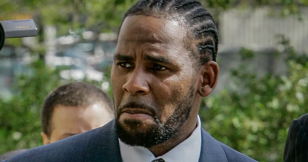 R. Kelly hospitalizado de emergência após sofrer overdose na prisão