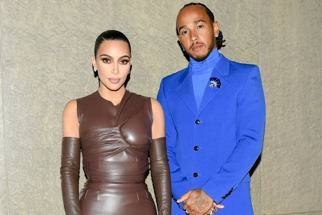 Lewis Hamilton e Kim Kardashian fazem primeira aparição pública como casal