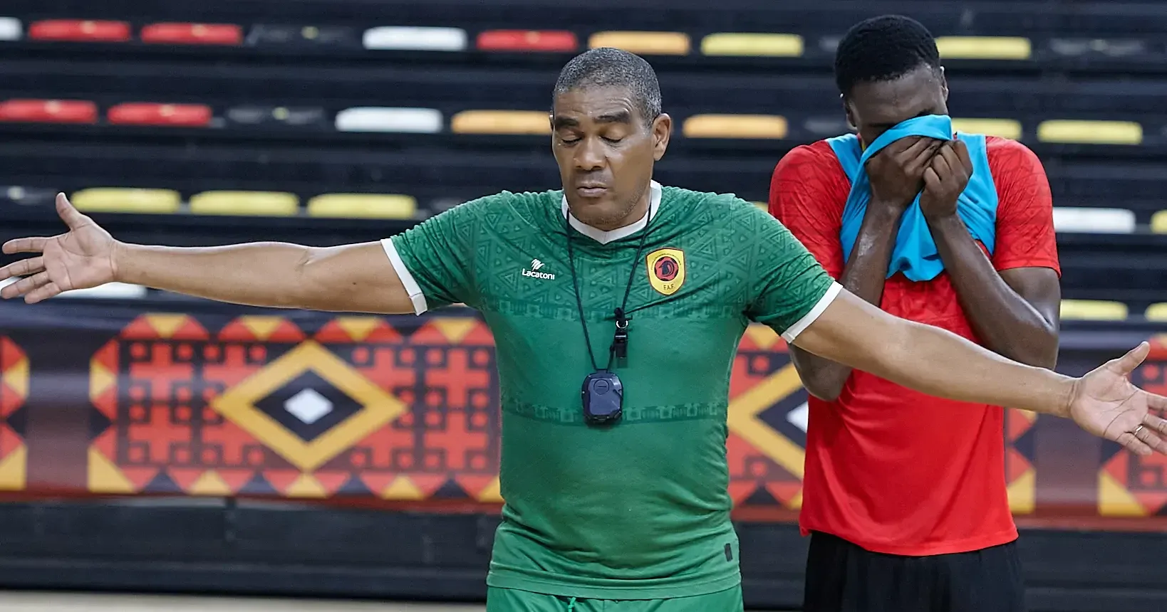 FAF rescinde contrato com Franklin Inácio e prepara nova equipa técnica do futsal