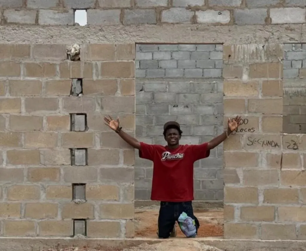 Psicopato realiza sonho da casa própria e celebra: “Gratidão por tudo”