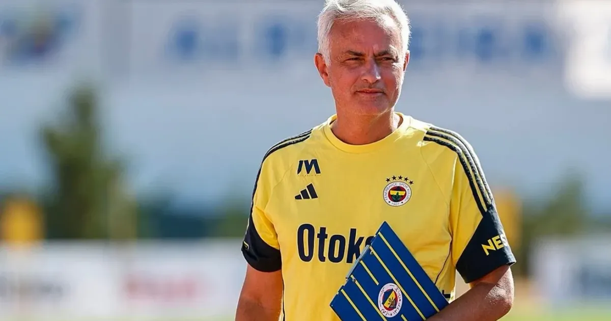 José Mourinho aceita princípio de acordo com Benfica para ser treinador do clube