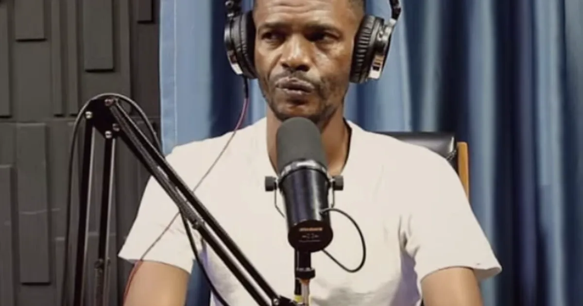 “A minha arte anda fechada no país, antes não era assim”, diz Pai Banana