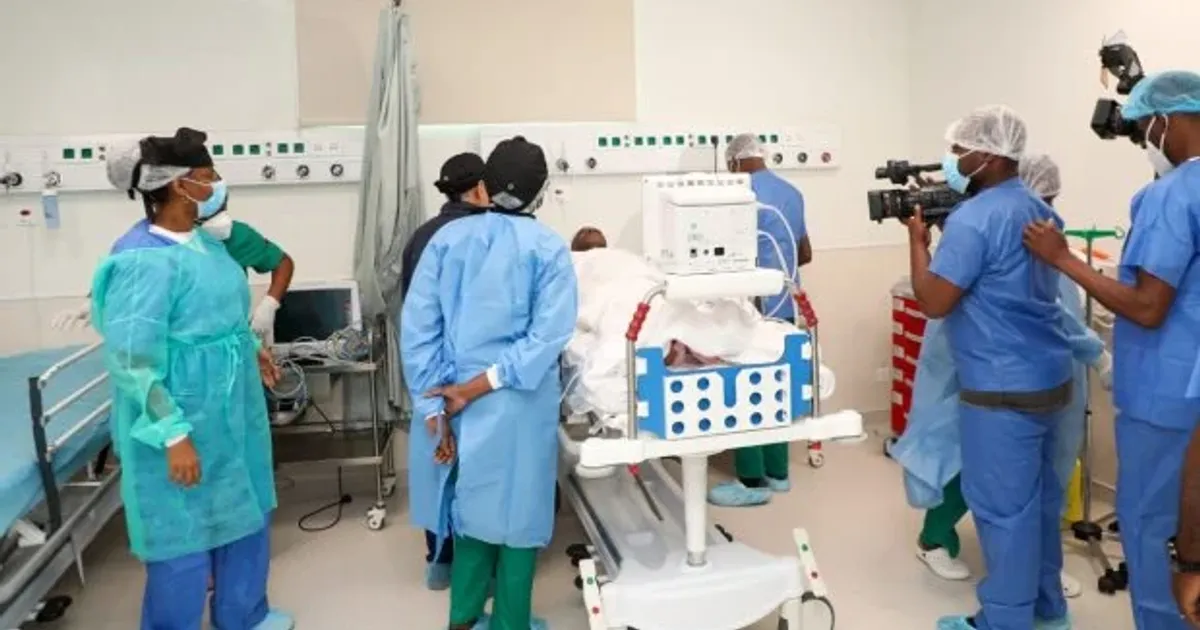 Angola ganha destaque internacional com avanços pioneiros em cirurgia robótica