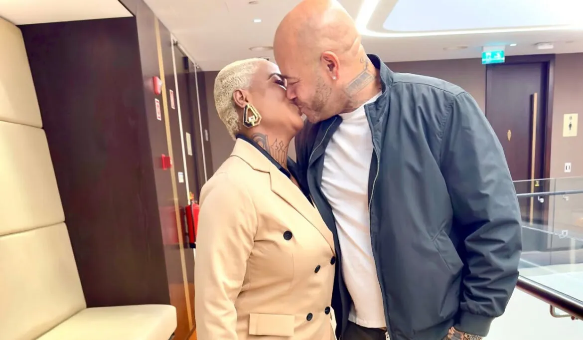 Flor de Raiz evidencia amor por Yuri Latino e declara: “És o meu príncipe pe encantado”