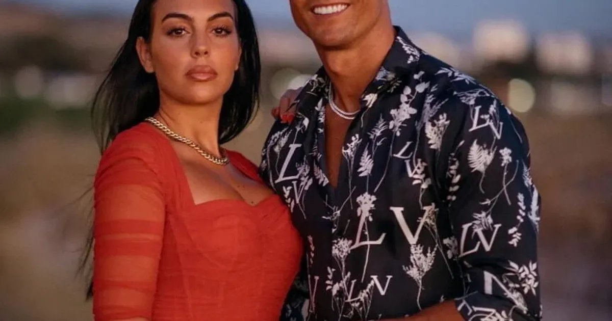 “Era o mínimo depois de dez anos de espera”, diz Georgina sobre anel de noivado de CR7
