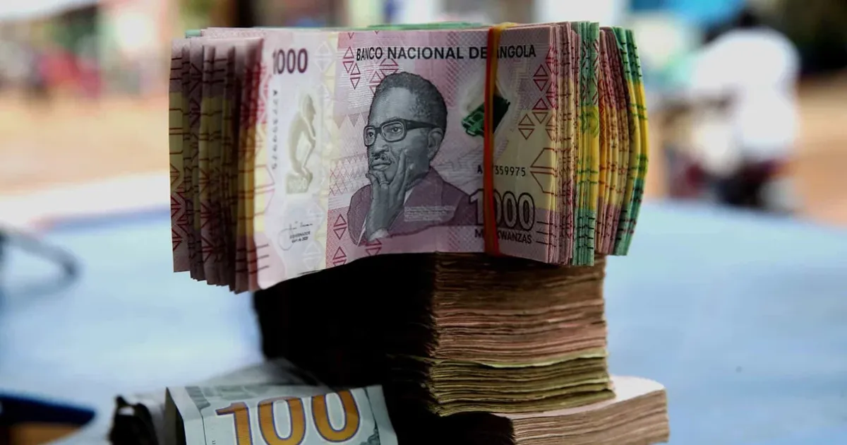 Pais lançam grito de socorro contra aumento “abusivo” das propinas no Instituto Médio Politécnico de Geociência