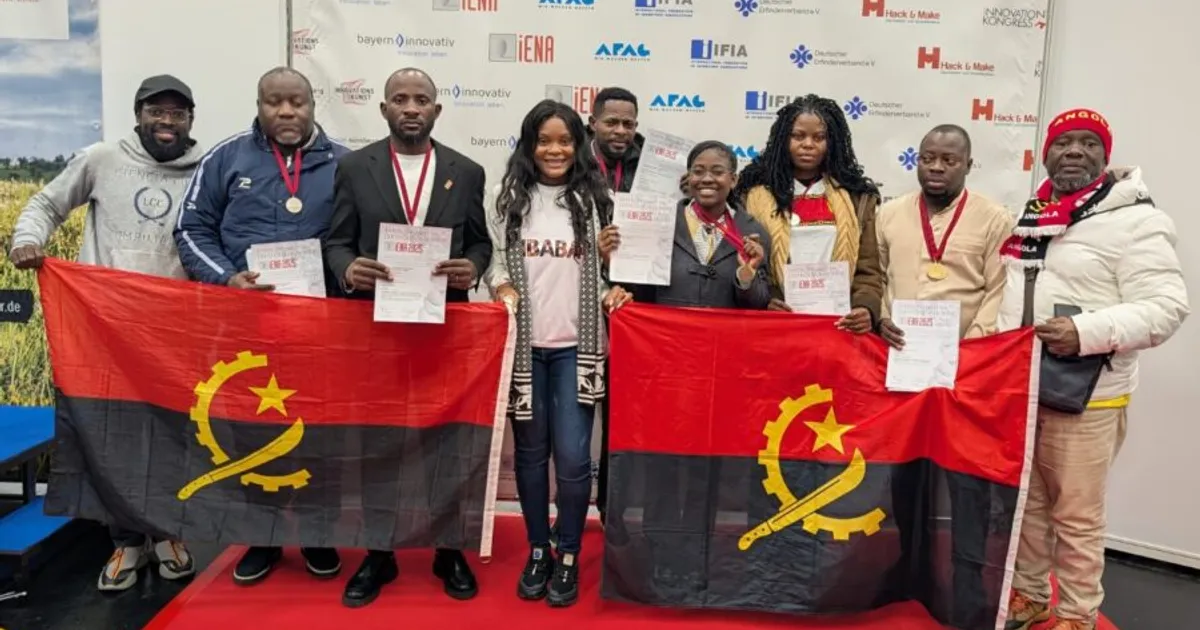 Estudantes angolanos brilham na iENA 2025 e conquist am 15 medalhas na Alemanha