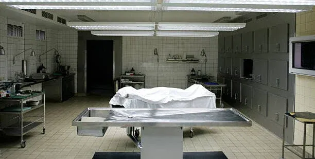 Suposta mudança de turno entre técnicos de saúde resulta na troca de cadáveres na morgue