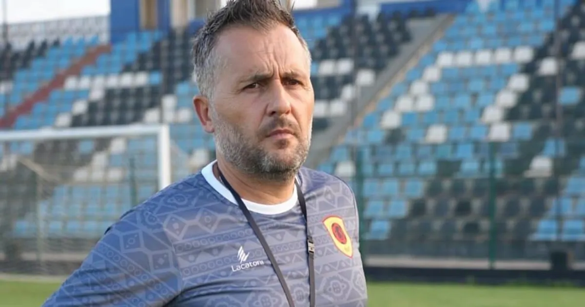 “Vamos mostrar que Angola tem um futebol muito bonito também”, diz treinador Patrice Beaumelle