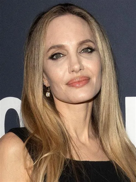 Após anos de holofotes e sucesso, Angelina Jolie quer viver como “nómada”