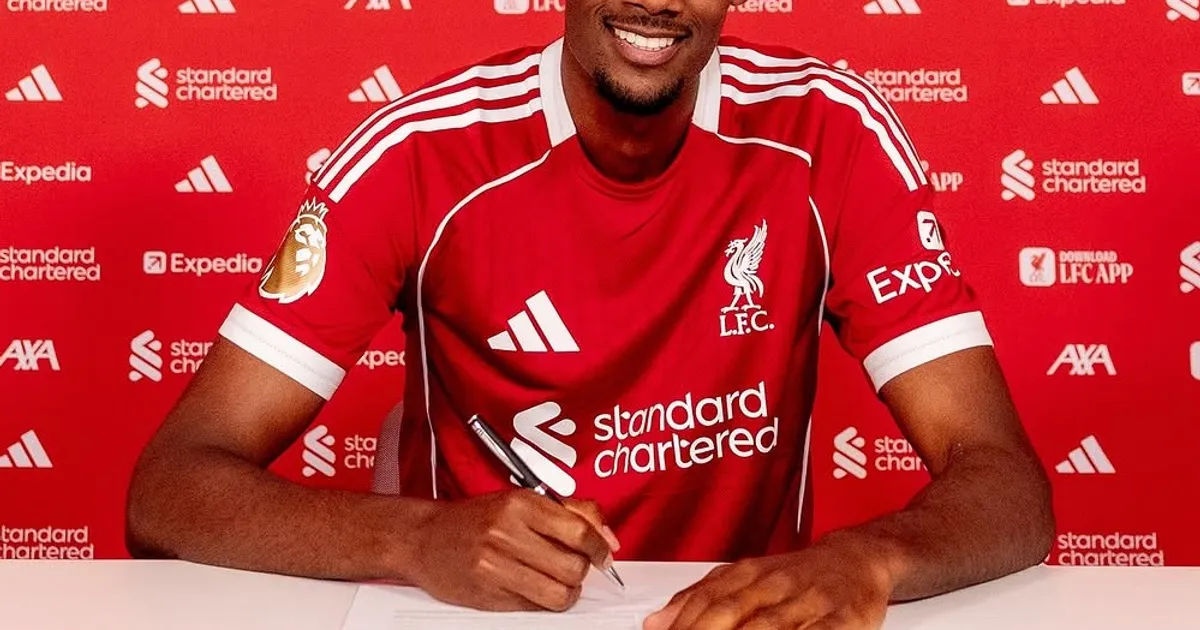 Alexander Isak assina com o Liverpool na transferência mais cara da história do futebol inglês