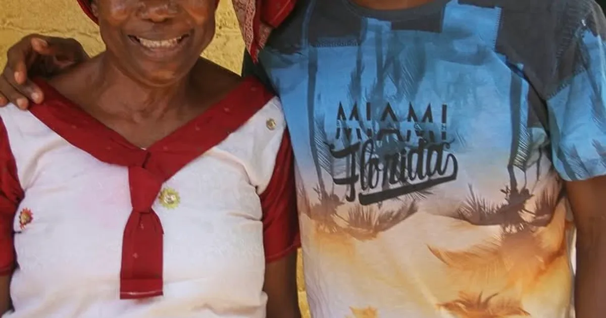 “Hoje bateu uma enorme saudade”, diz Scró Que Cuia ao lembrar da mãe
