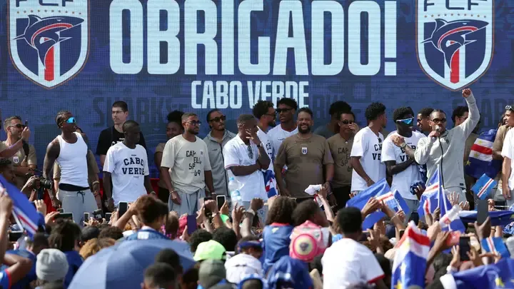 Presidente de Cabo Verde condecora selecção com mais alta distinção do Estado após Mundial 2026