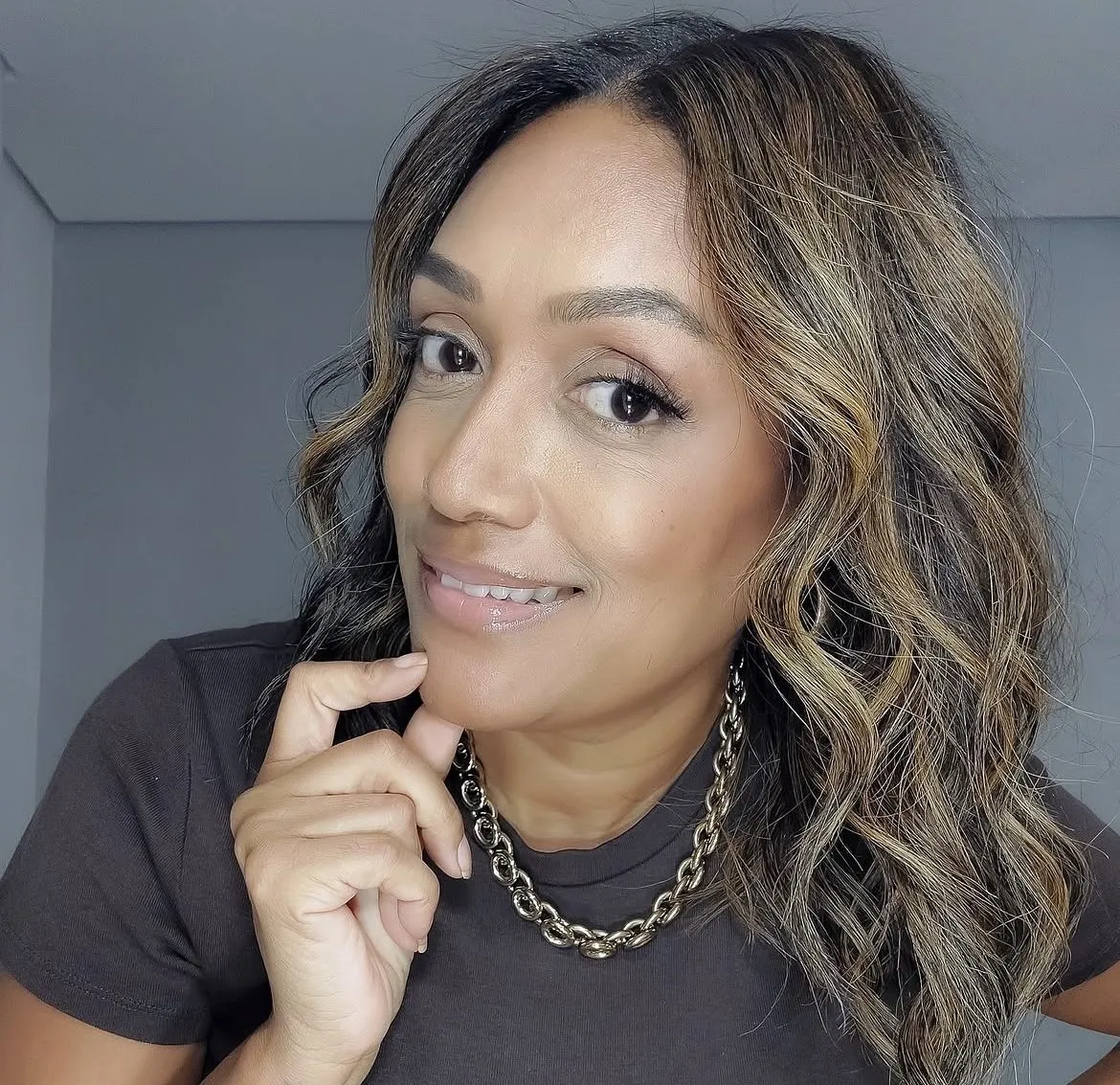 Mell Chaves aborda sobre o valor da amizade: “Não é sobre estar juntas todos os dias, mas sobre estar presente no coração”