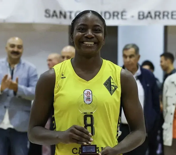 Basquetebolista angolana reforça equipa universitária dos EUA e abraça novo desafio na carreira