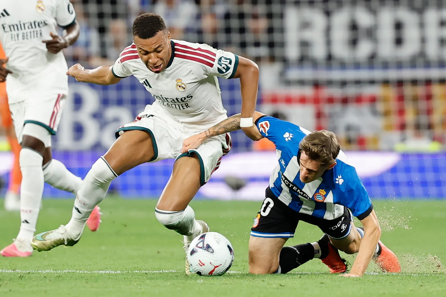DStv leva grandes confrontos do futebol europeu aos adeptos entre 25 e 31 de Agosto