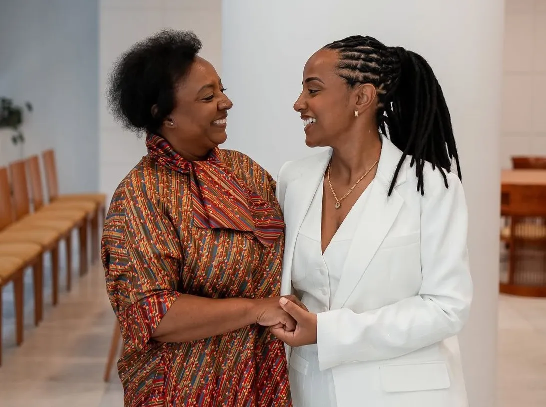 Eva RapDiva celebra 38.º aniversário com homenagem à mãe